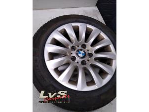 Usagé Jante + pneu d'hiver BMW 3 serie Touring (E91) 320d 16V Prix € 81,00 Règlement à la marge proposé par LvS Carparts