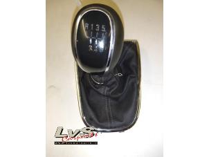 Used Gear stick cover Opel Astra J (PC6/PD6/PE6/PF6) 1.4 Turbo 16V Price € 20,00 Margin scheme offered by LvS Carparts