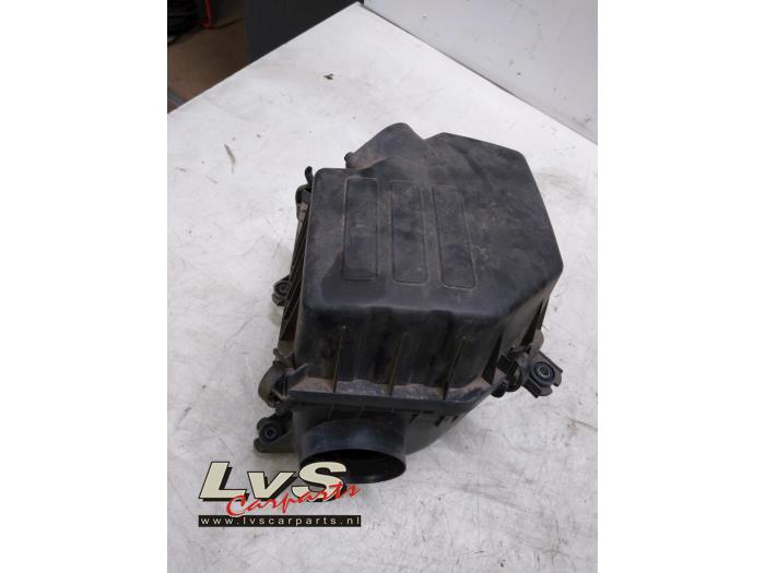 Begagnade Luftfilterhus Hyundai iX55 3.0 CRDI V6 24V Pris € 40,00 Marginaltabell erbjuds av LvS Carparts