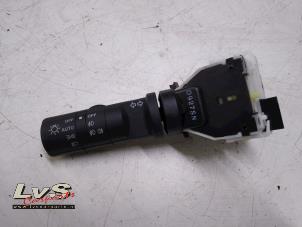 Used Indicator switch Nissan Qashqai (J10) 1.6 16V Price € 18,00 Margin scheme offered by LvS Carparts