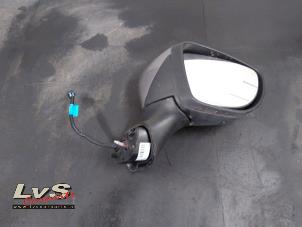 Used Wing mirror, right Renault Clio IV Estate/Grandtour (7R) 1.2 16V Price € 45,00 Margin scheme offered by LvS Carparts
