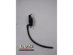 Used Windscreen washer pump BMW X5 (E53) 3.0d 24V Price € 8,00 Margin scheme offered by LvS Carparts