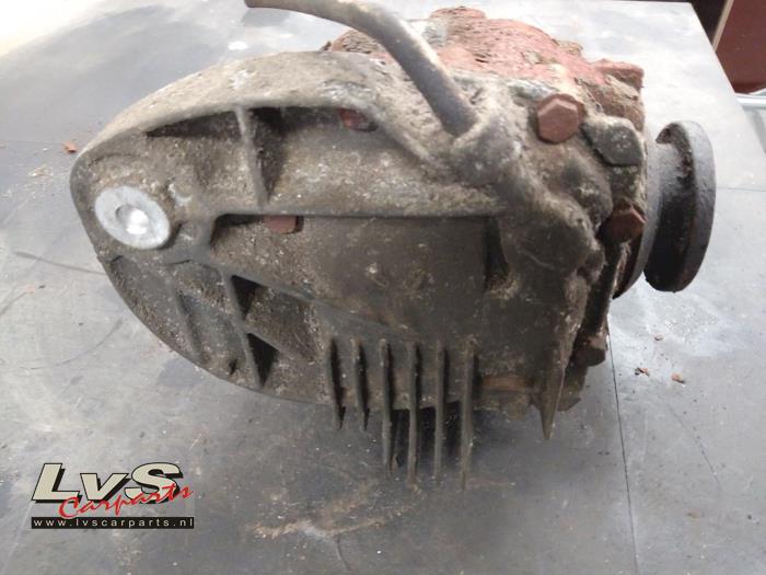 Rear differential from a BMW X5 (E53) 3.0d 24V 2006