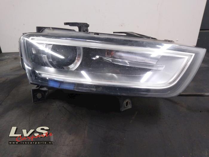 Używane Reflektor prawy Audi Q3 (8UB/8UG) 2.0 TDI 16V 177 Quattro Cena € 405,00 Procedura marży oferowane przez LvS Carparts