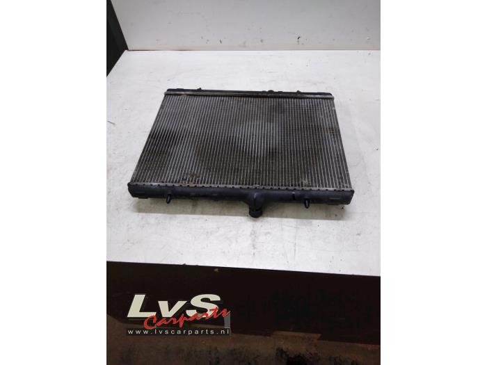 Gebrauchte Kühler Peugeot 307 (3A/C/D) 1.4 16V Preis € 29,00 Margenregelung angeboten von LvS Carparts