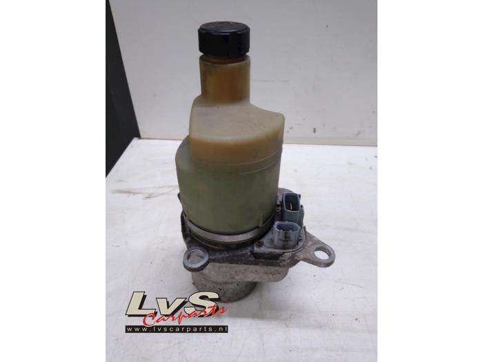 Usagé Pompe de direction Volvo V50 (MW) 2.0 D 16V Prix € 101,00 Règlement à la marge proposé par LvS Carparts