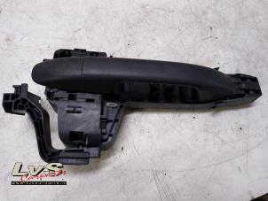 Used Door handle 2-door, right Mercedes Vito (447.6) 2.2 114 CDI 16V Price € 24,20 Inclusive VAT offered by LvS Carparts
