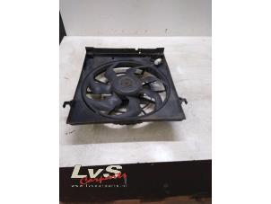 Used Cooling fan housing Kia Cee'd Sportswagon (JDC5) 1.6 CRDi 16V VGT Price € 50,00 Margin scheme offered by LvS Carparts