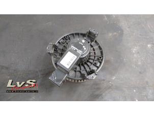 Usados Motor de ventilador de calefactor Jaguar XF (CC9) 2.2 D 16V Precio € 50,00 Norma de margen ofrecido por LvS Carparts