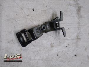 Used Front door hinge, right Renault Clio IV (5R) 0.9 Energy TCE 90 12V Price € 35,00 Margin scheme offered by LvS Carparts