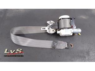 Used Seatbelt tensioner, right Kia Rio II (DE) 1.6 CVVT 16V Price € 75,00 Margin scheme offered by LvS Carparts