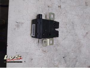 Used Boot lid lock mechanism Mini Mini (R56) 1.4 16V One Price € 22,50 Margin scheme offered by LvS Carparts
