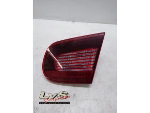 Used Taillight, right Volkswagen Eos (1F7/F8) 2.0 TDI 16V Price € 25,00 Margin scheme offered by LvS Carparts