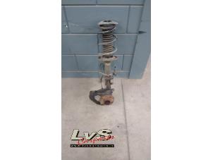 Used Front shock absorber rod, left Renault Twingo III (AH) 1.0 SCe 70 12V Price € 75,00 Margin scheme offered by LvS Carparts