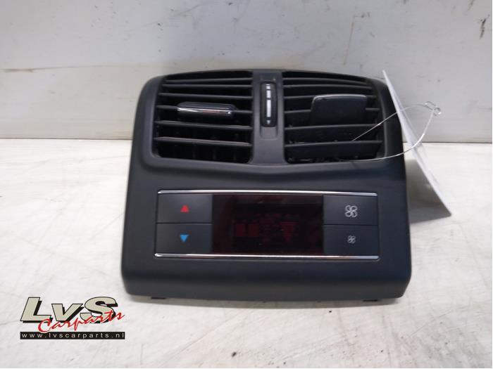 Begagnade Klimatpanel Mercedes E (W212) E-350 CDI BlueEfficiency 3.0 V6 24V Pris € 110,00 Marginaltabell erbjuds av LvS Carparts