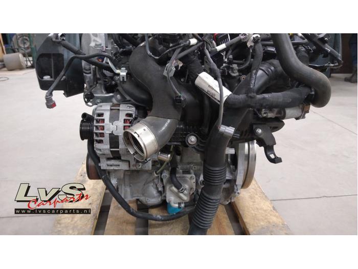 Engine from a Renault Megane IV (RFBB) 1.6 GT Energy TCE 205 EDC 2016