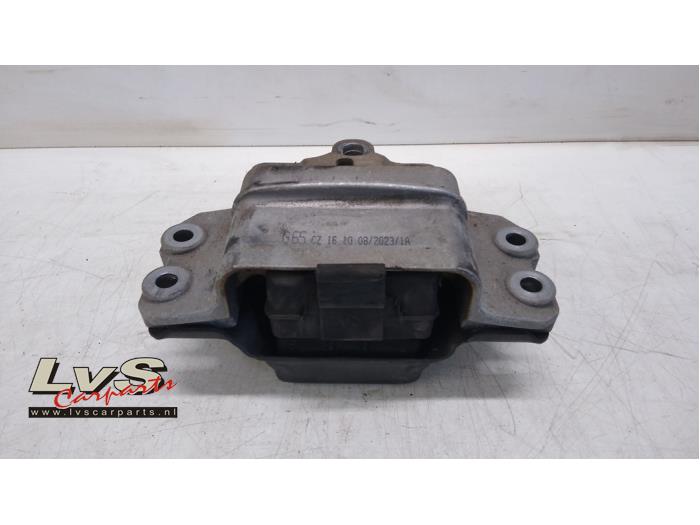 Used Engine mount Audi A3 Sportback (8PA) 2.0 TFSI 16V Price € 35,00 Margin scheme offered by LvS Carparts