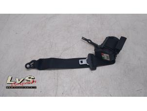 Used Rear seatbelt buckle, left BMW 3 serie (F30) 330d 3.0 24V Price € 45,00 Margin scheme offered by LvS Carparts