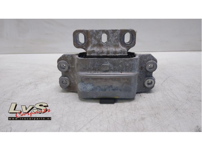 Used Engine mount Seat Toledo (5P2) 1.9 TDI Price € 35,00 Margin scheme offered by LvS Carparts