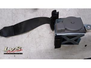 Used Rear seatbelt, right BMW 3 serie (E90) 325i 24V Price € 30,00 Margin scheme offered by LvS Carparts