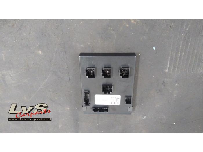 Used Body control computer Audi A4 Avant (B8) 1.8 TFSI 16V Price € 60,00 Margin scheme offered by LvS Carparts