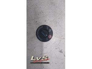 Used Airbag lock Renault Twingo III (AH) 1.0 SCe 70 12V Price € 10,00 Margin scheme offered by LvS Carparts