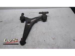 Used Front lower wishbone, left Citroen Jumpy (G9) 1.6 HDI 16V Price € 30,00 Margin scheme offered by LvS Carparts