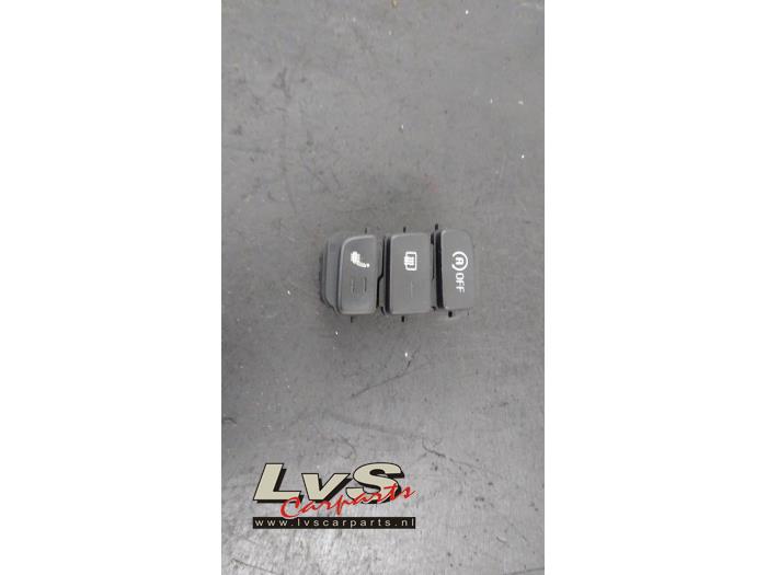 Switch (miscellaneous) from a Volkswagen Up! (121) 1.0 12V 60 2013