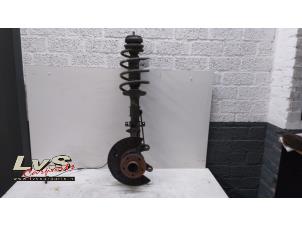 Used Front shock absorber, right Mercedes Vito (639.7) 2.2 109 CDI 16V Price € 175,00 Margin scheme offered by LvS Carparts