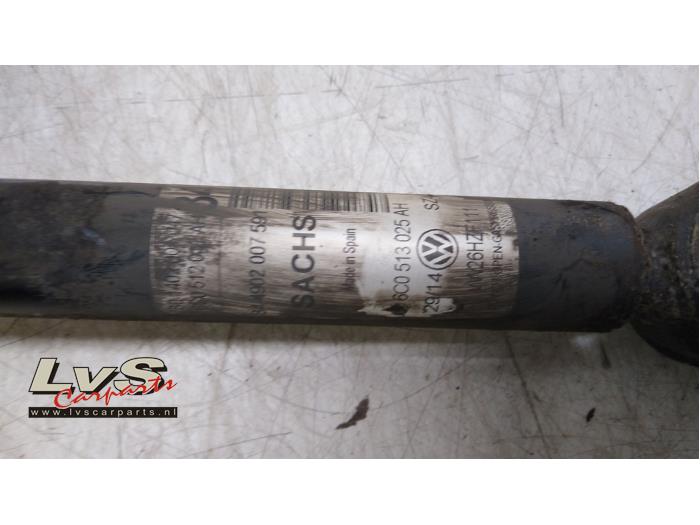 Rear shock absorber, left from a Volkswagen Polo V (6R) 1.4 TDI DPF BlueMotion technology 2015