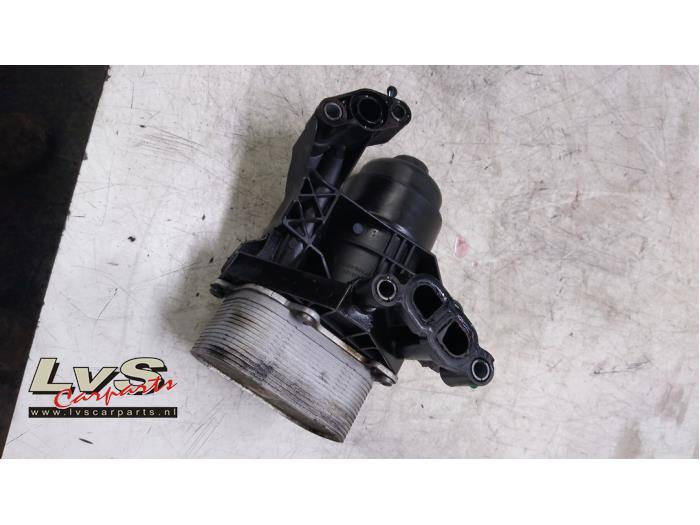 Gebrauchte Ölfiltergehäuse Volkswagen Passat (3G2) 1.6 TDI 16V Preis € 55,00 Margenregelung angeboten von LvS Carparts