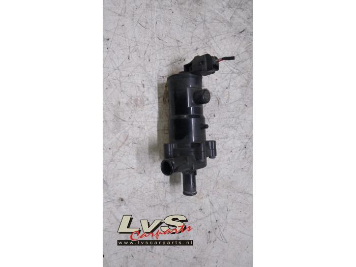 Begagnade Vattenpump Toyota Prius (NHW20) 1.5 16V Pris € 35,00 Marginaltabell erbjuds av LvS Carparts