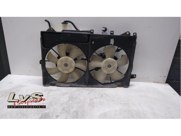 Używane Wentylator Toyota Prius (NHW20) 1.5 16V Cena € 80,00 Procedura marży oferowane przez LvS Carparts