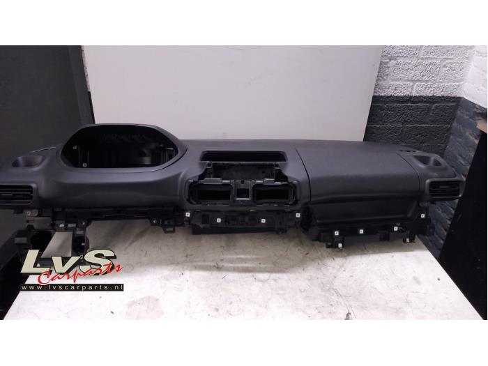 Używane Panel Peugeot Partner (EA//EF/EN/EU) 1.6 BlueHDI 75 Cena € 242,00 Z VAT oferowane przez LvS Carparts