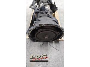 Używane Skrzynia biegów Landrover Range Rover Sport (LS) 2.7 TDV6 24V Cena € 1.000,00 Procedura marży oferowane przez LvS Carparts