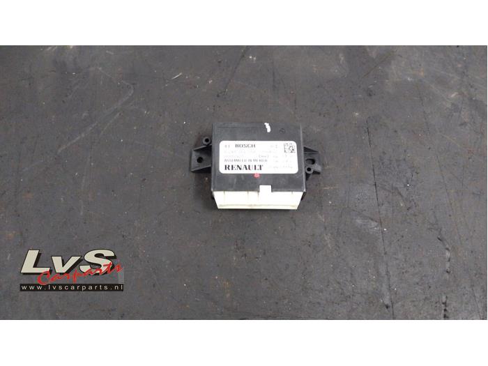 Usados Módulo PDC Renault Espace (RFCJ) 1.6 Energy dCi 130 Precio € 50,00 Norma de margen ofrecido por LvS Carparts