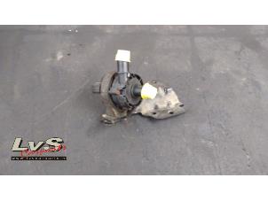 Used Additional water pump Renault Espace (RFCJ) 1.6 Energy dCi 130 Price € 35,00 Margin scheme offered by LvS Carparts