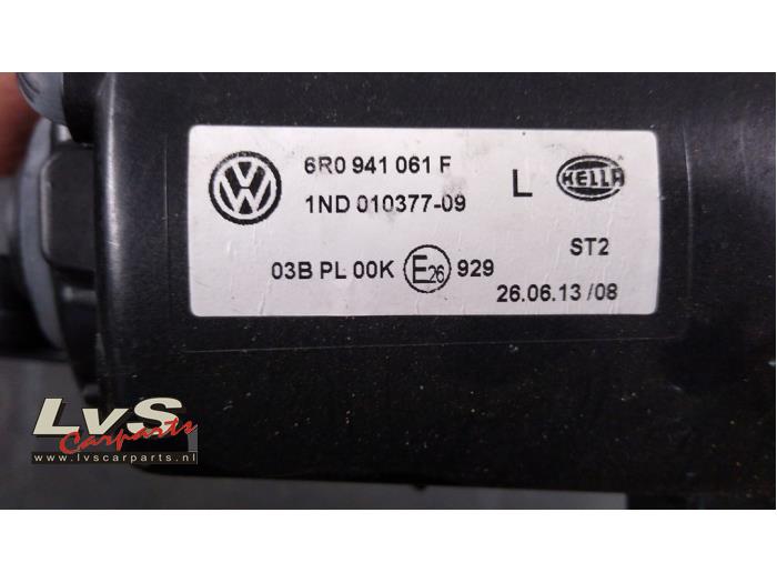 Feu antibrouillard avant gauche d'un Volkswagen Polo V (6R) 1.4 GTI 16V 2013