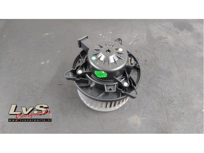 Heater blower fan relay