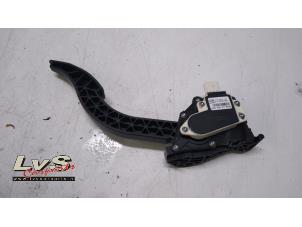 Used Accelerator pedal Opel Karl 1.0 12V Price € 37,00 Margin scheme offered by LvS Carparts