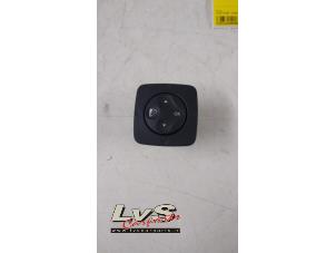 Used Switch (miscellaneous) Renault Grand Scénic III (JZ) Price € 20,00 Margin scheme offered by LvS Carparts