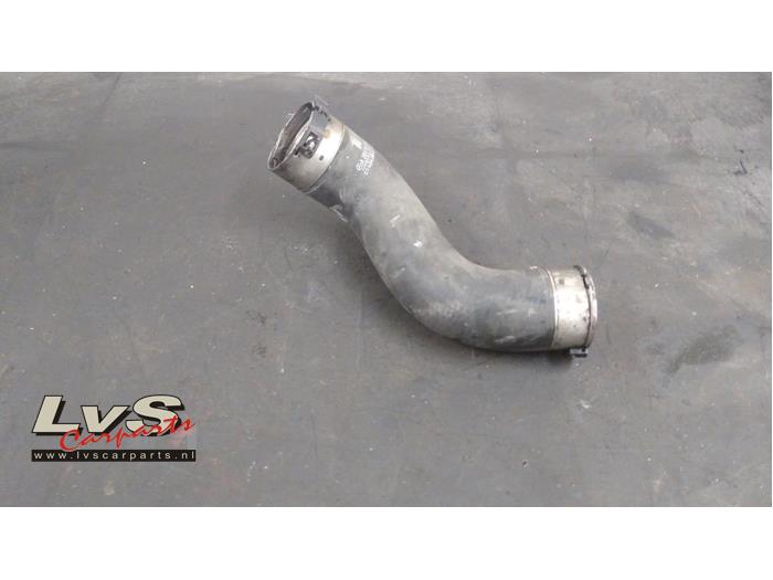 Gebrauchte Intercooler Schlauch Mercedes E Estate (S212) E-200 CDI 16V BlueEfficiency,BlueTEC Preis € 30,00 Margenregelung angeboten von LvS Carparts