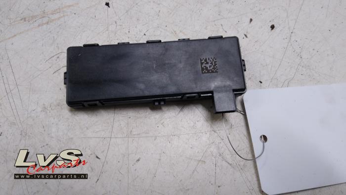Central door locking module Opel Corsa E 1.4 Turbo 16V - 13503204