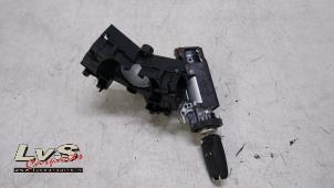 Used Ignition lock + key Opel Corsa E 1.4 Turbo 16V Price € 37,50 Margin scheme offered by LvS Carparts