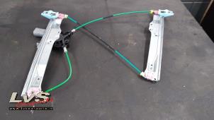 Used Window mechanism 2-door, front left Opel Corsa E 1.4 Turbo 16V Price € 50,00 Margin scheme offered by LvS Carparts