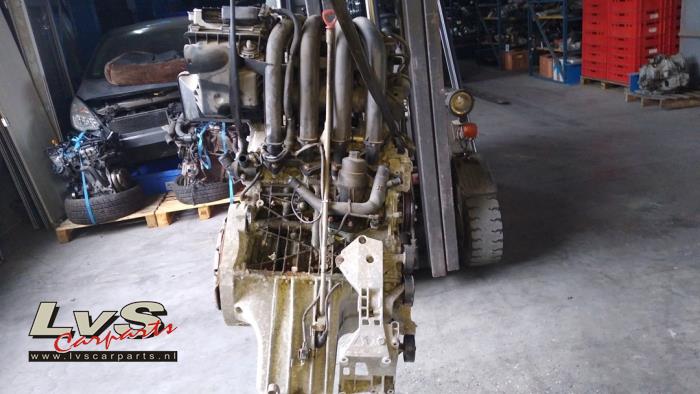 Engine from a Mercedes-Benz B (W245,242) 1.7 B-170 16V 2006