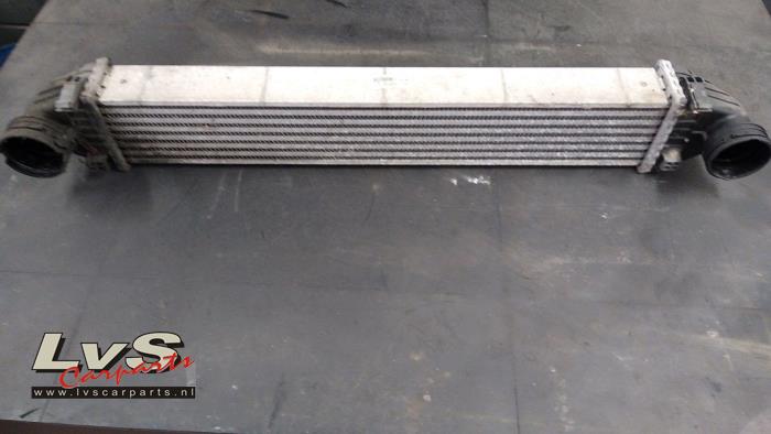 Used Intercooler Mercedes B (W245) 2.0 B-180 CDI 16V Price € 30,00 Margin scheme offered by LvS Carparts