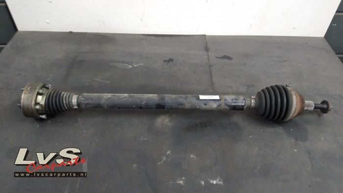 Front drive shaft, right from a Skoda Octavia Combi (5EAC) 1.6 TDI Greenline 16V 2015
