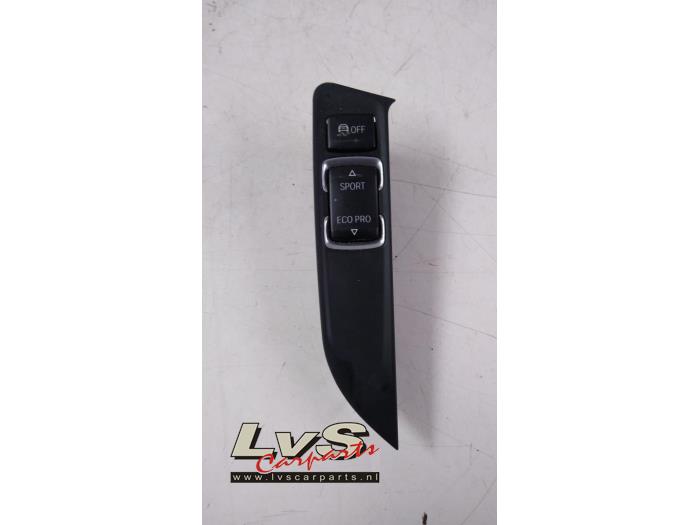 Używane Przelacznik BMW 1 serie (F20) 114i 1.6 16V Cena € 29,00 Procedura marży oferowane przez LvS Carparts