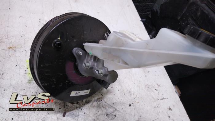 Usagé Assistant de freinage Mazda CX-5 II (KF) 2.0 SkyActiv-G 165 16V 2WD Prix € 125,00 Règlement à la marge proposé par LvS Carparts